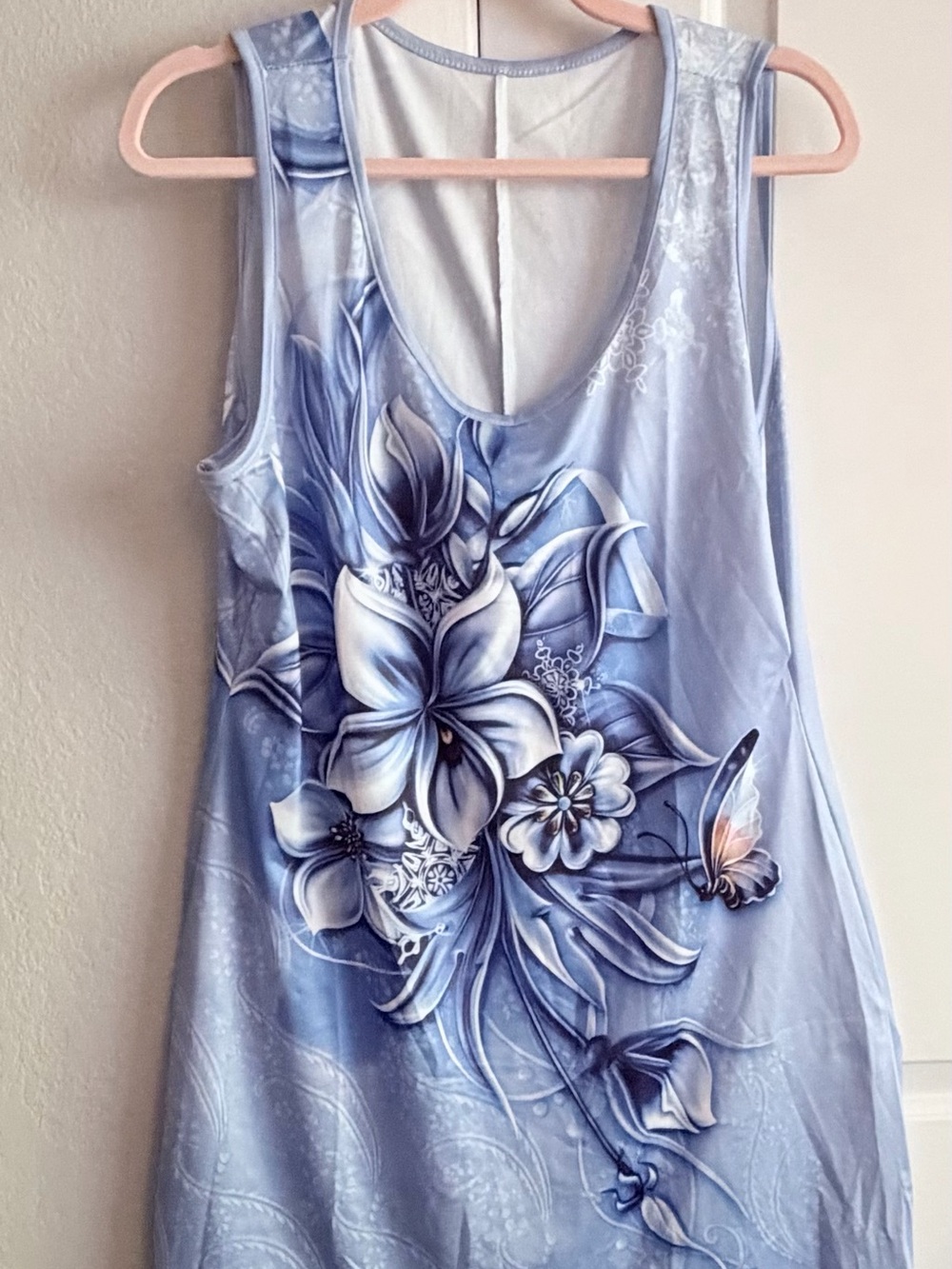 Sleeveless Floral Scoop Neck Tank Top - Light Blue